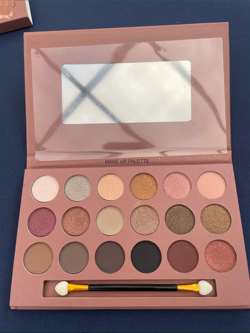 18-Color Eyeshadow Palette - Copper & Gold Warm Tones